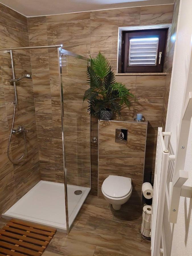 Apartman Hana Apartment Dreznik Grad Bagian luar foto