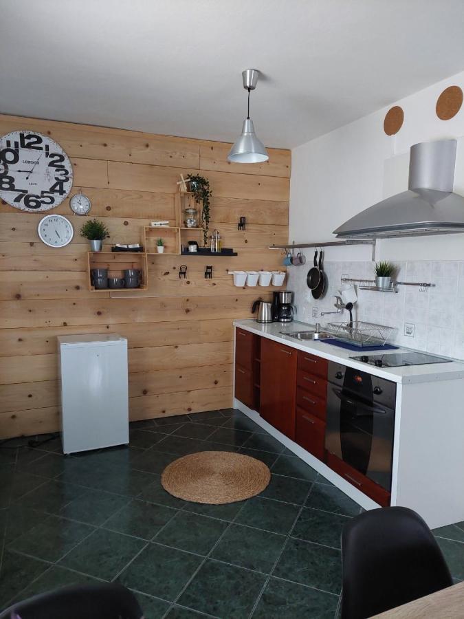 Apartman Hana Apartment Dreznik Grad Bagian luar foto